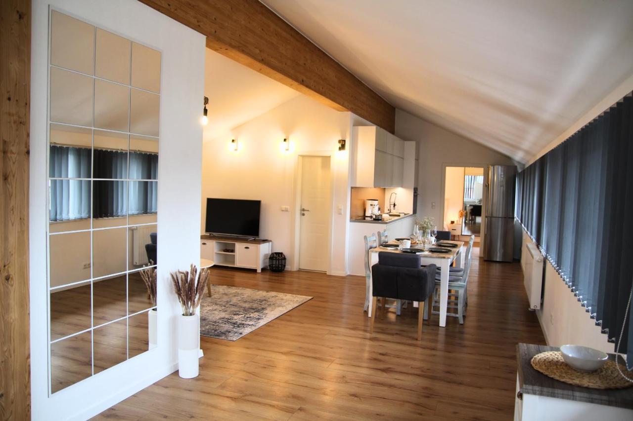 Chiemsee Apartments Altenmarkt an der Alz Pokoj fotografie