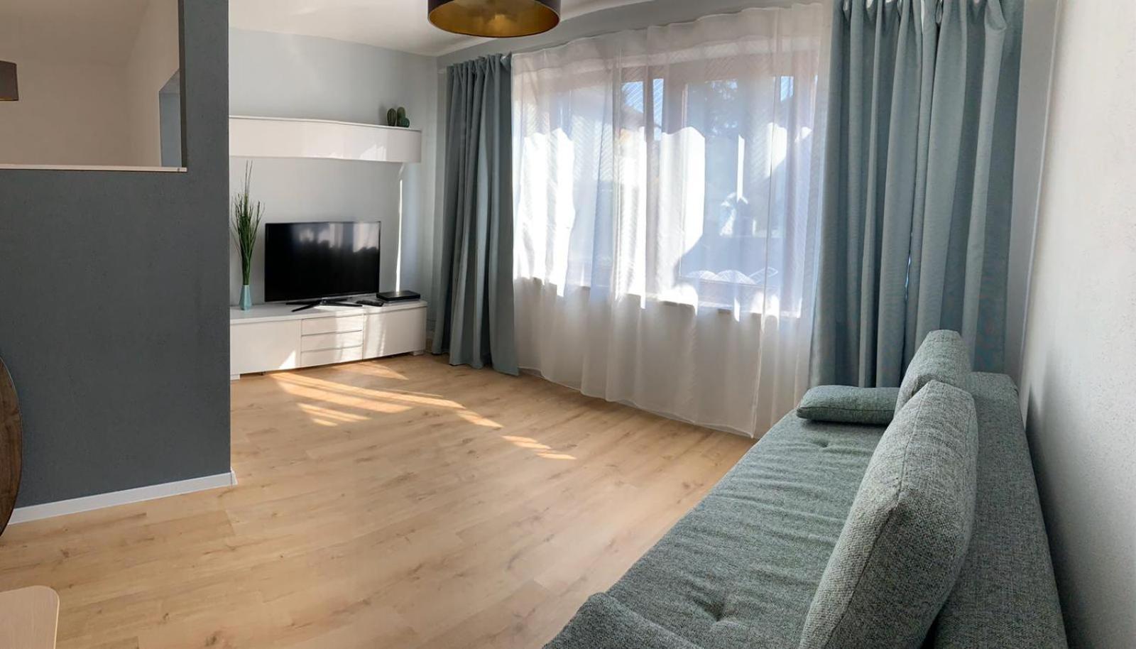 Chiemsee Apartments Altenmarkt an der Alz Pokoj fotografie